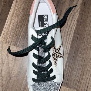 golden goose sneakers size 8.5
